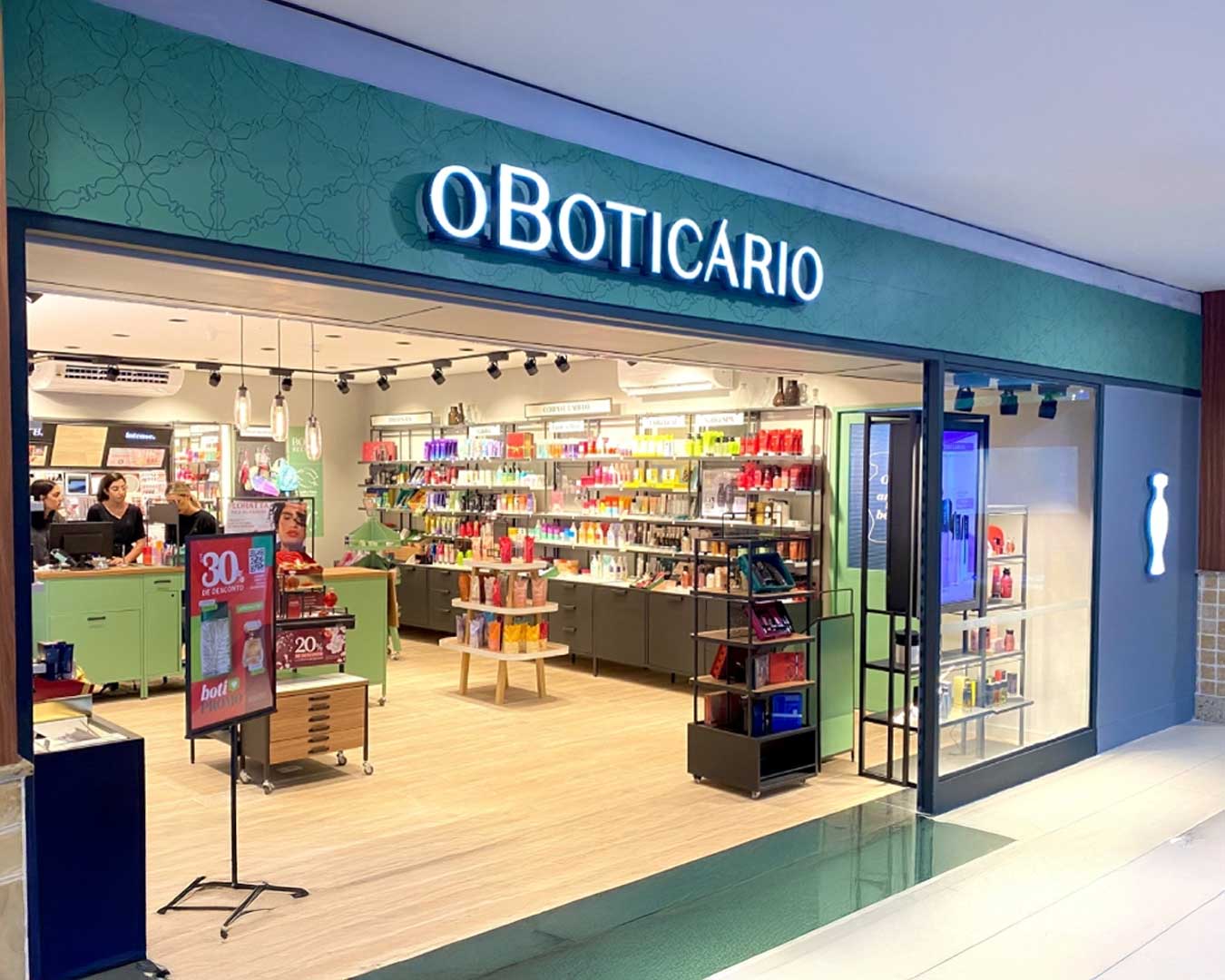 CVC, Dudalina e Grupo Boticário mostram que lojas físicas estão mais vivas que nunca