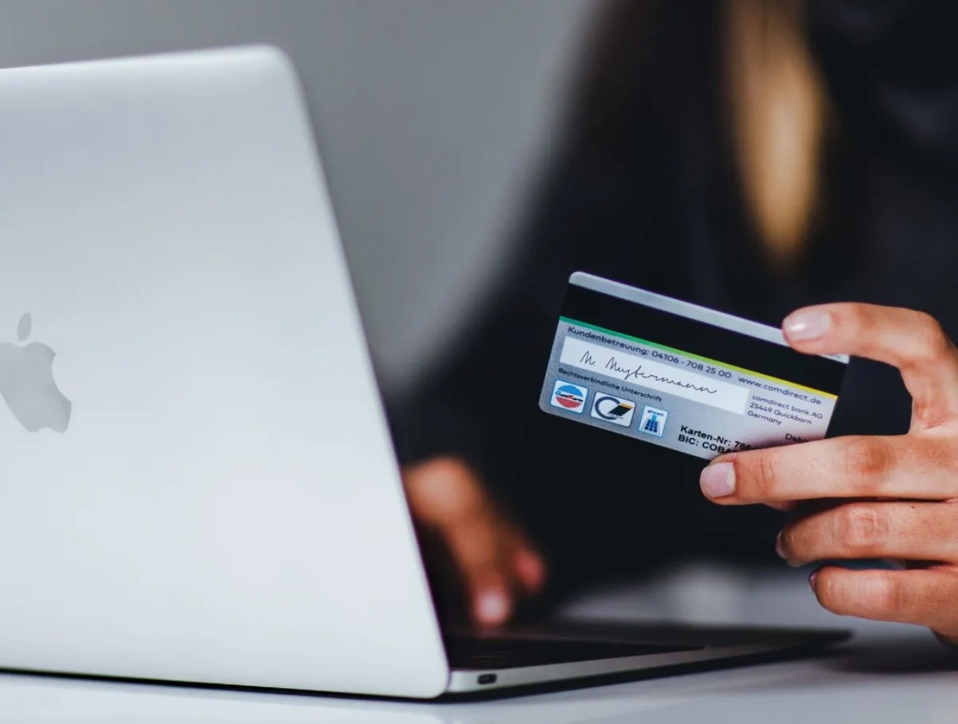 E-commerce estima movimentar R$ 11 bilhões no Dia das Mães reforçando o avanço do digital