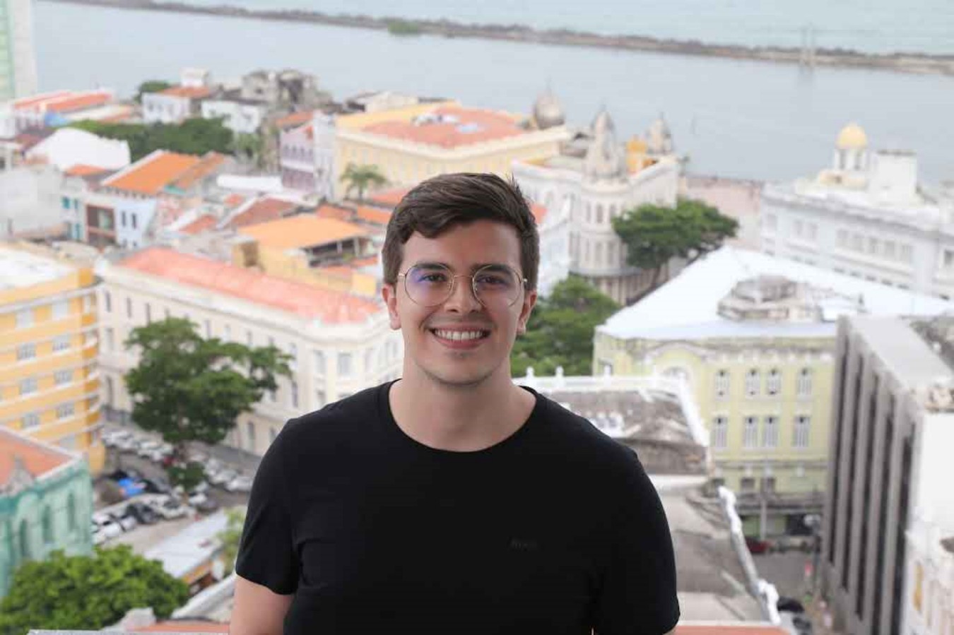 Jovem quebra lógica do mercado esportivo e cria negócio milionário